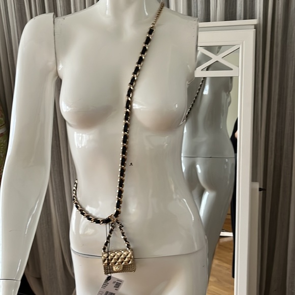 Authentic Chanel brand new with tags collectible novelty belt/cross body/chain - Picture 4 of 13